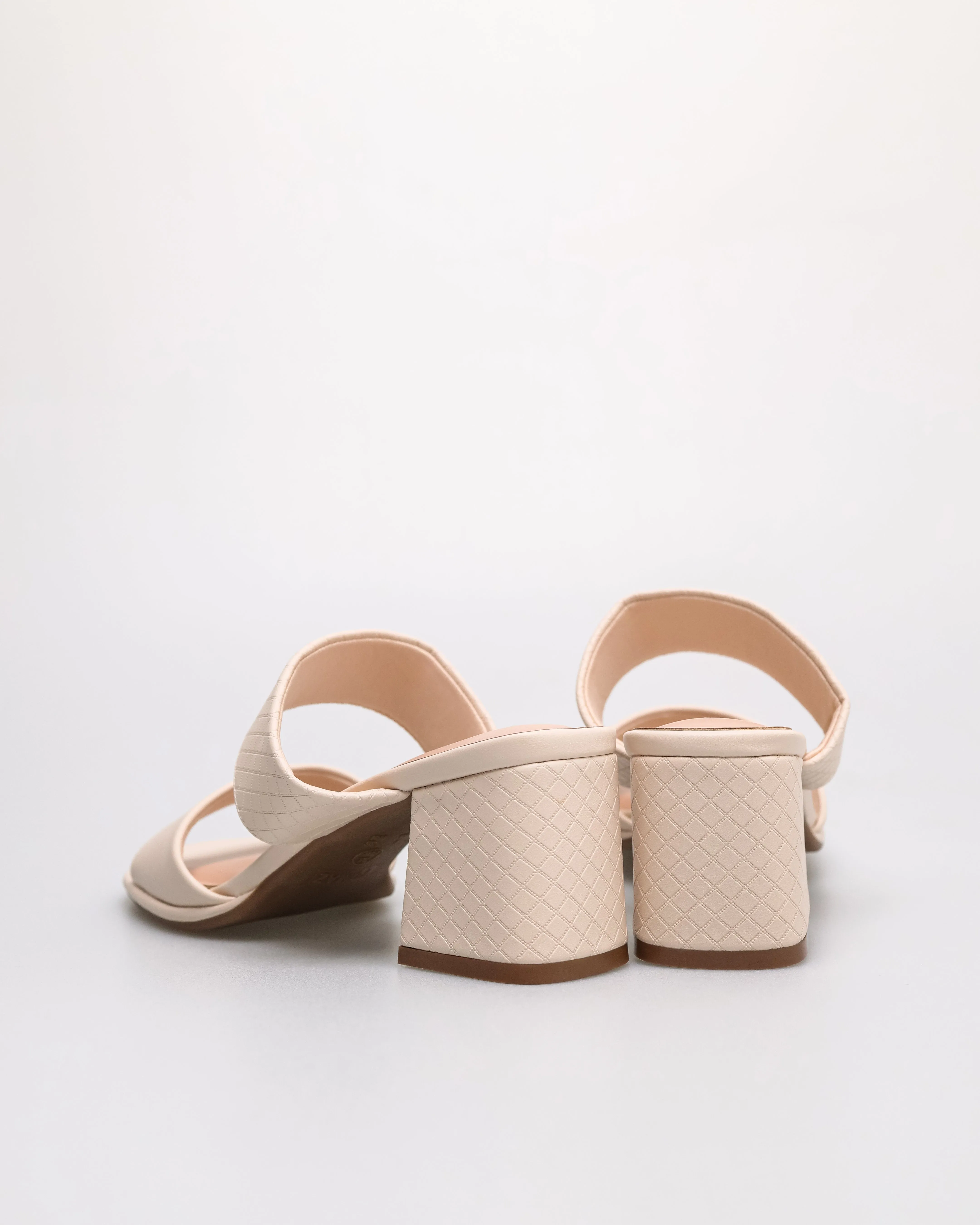 Tomaz NN369 Ladies Quilted Block Heels