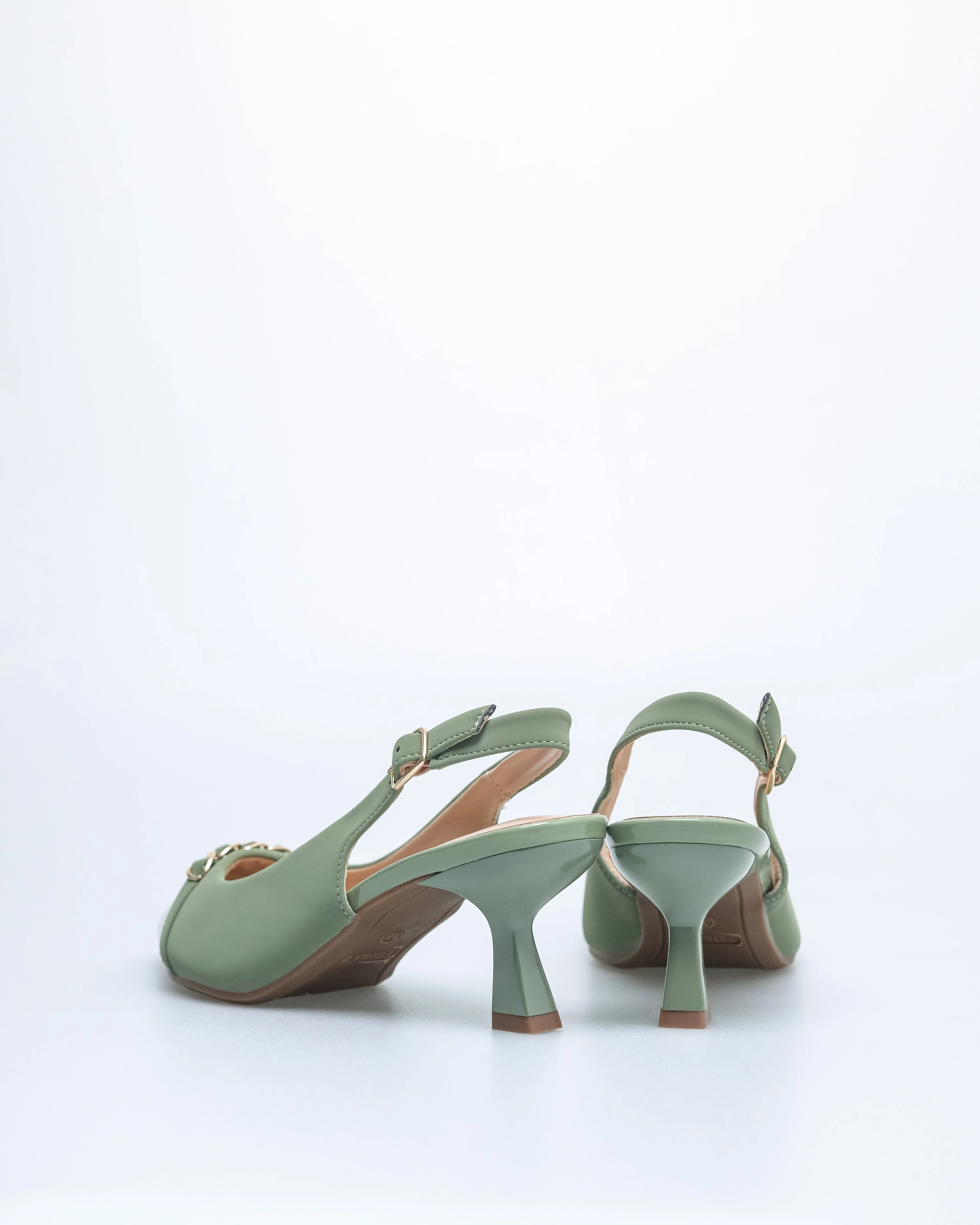 Tomaz NN386 Ladies Pointy Chain Heels