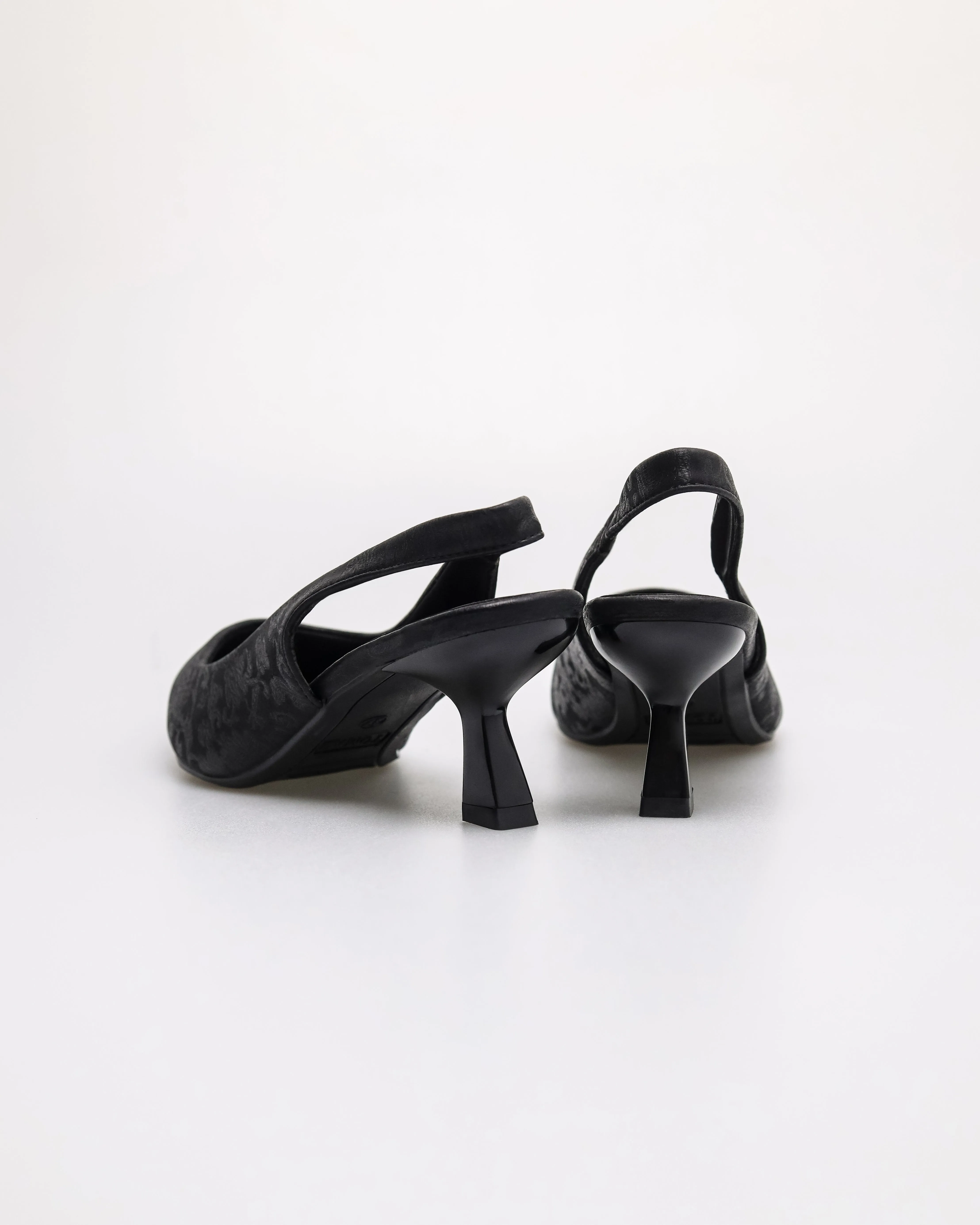 Tomaz NN472 Ladies Pointy Luxe Heels