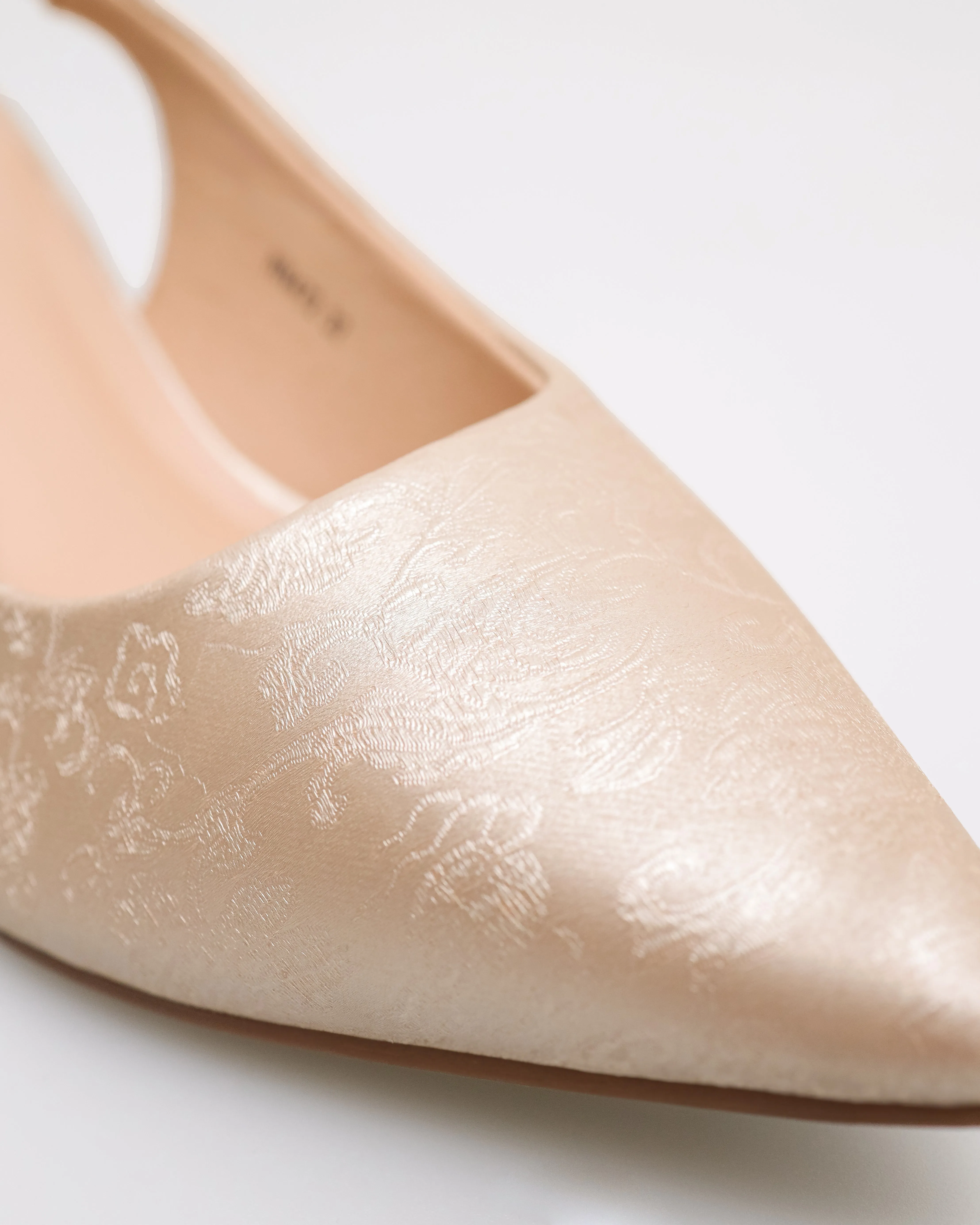 Tomaz NN472 Ladies Pointy Luxe Heels