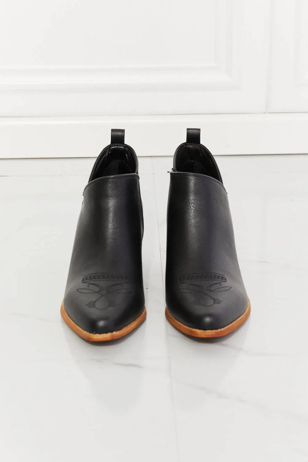 Trusty - Embroidered Crossover Cowboy Bootie in Black