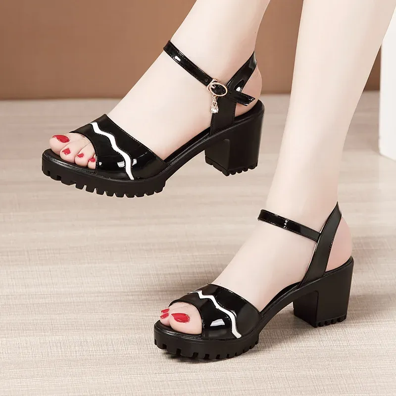 USS Shoes Olivia Women's Square Heels Sandals