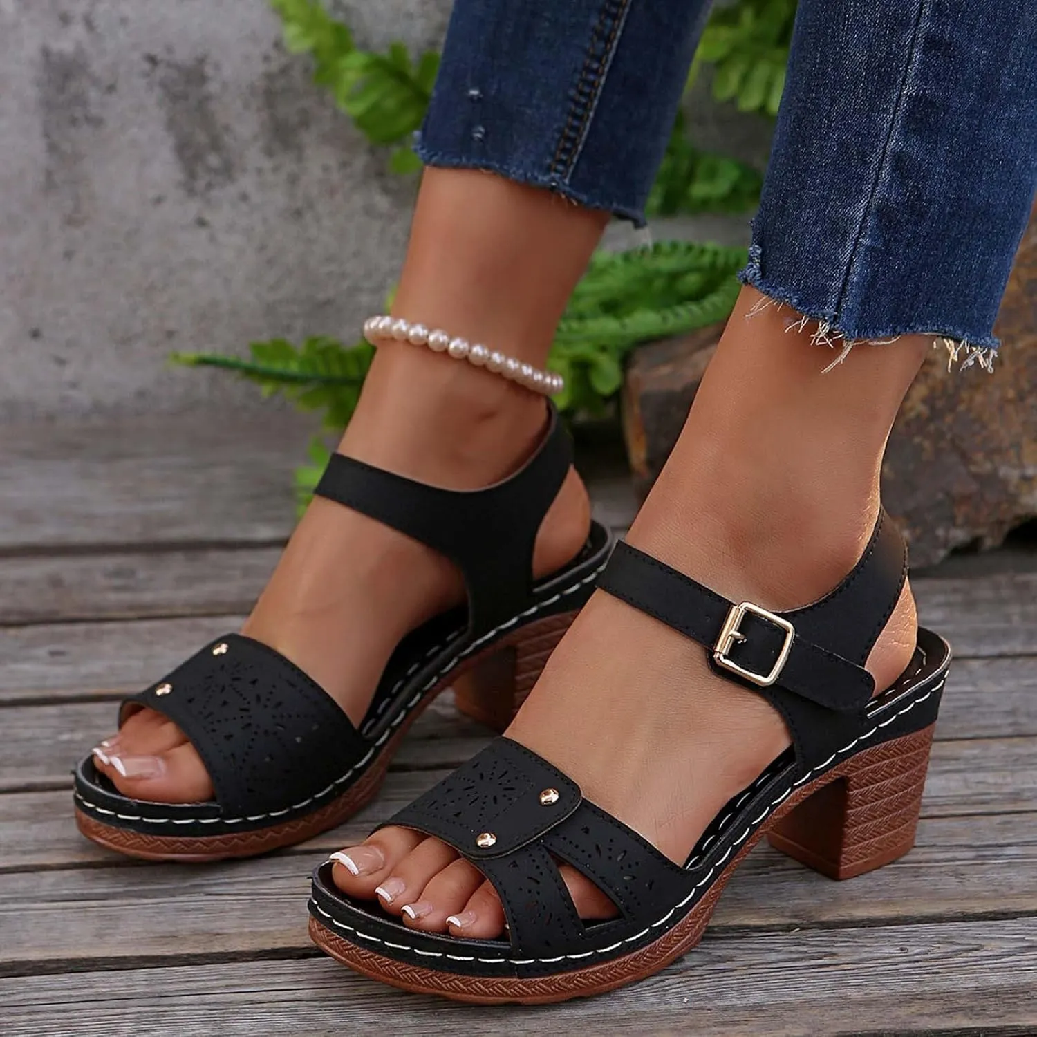 Women'S Heeled Sandal Women Summer Solid Buckle Strap Casual Open Toe Square Heels Comfortable Beach Shoes Sandals