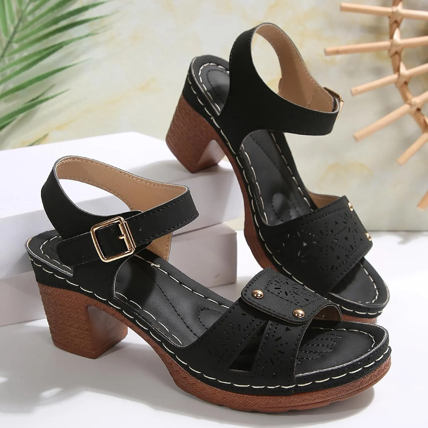 Women'S Heeled Sandal Women Summer Solid Buckle Strap Casual Open Toe Square Heels Comfortable Beach Shoes Sandals