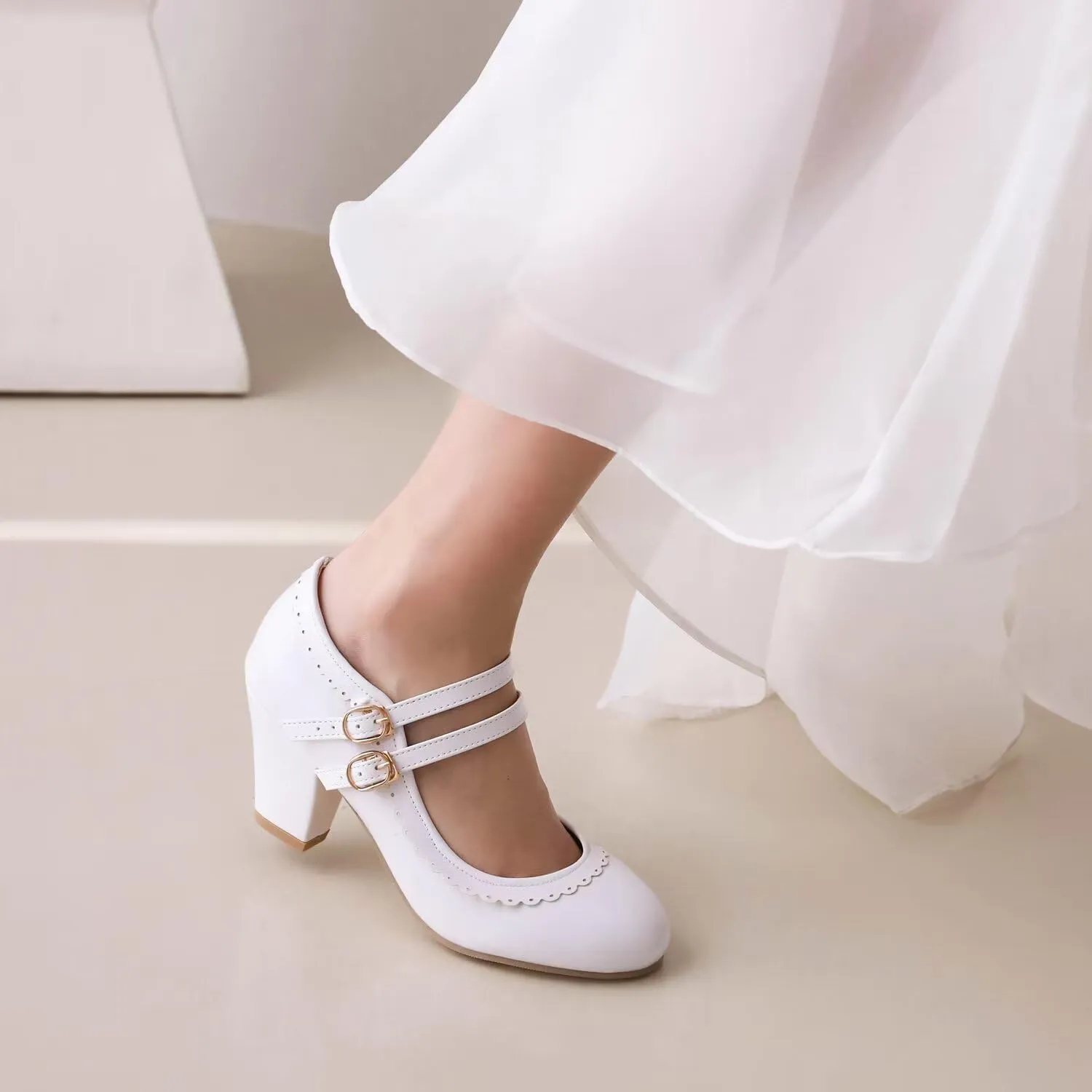 Women's Low Heels Mary Janes Shoes Chunky Closed Toe Straps Block Heels Sweet Dress Wedding Party Pumps Shoes Female Large Size