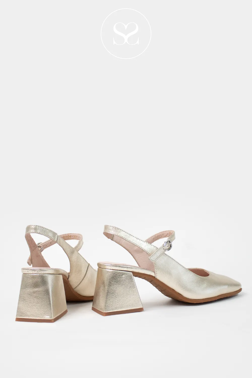 WONDERS H-6307 GOLD LEATHER BLOCK HEEL MARY-JANE SHOES