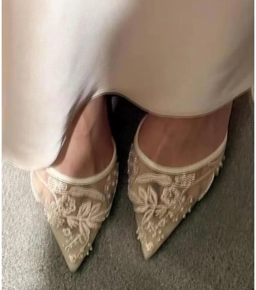 YIYA Women's White Embroidered Mesh Slingback Wedding Bridal Heels Closed Pointed Toe Stiletto Pearl Kitten Heels Party Dress Pumps Shoes