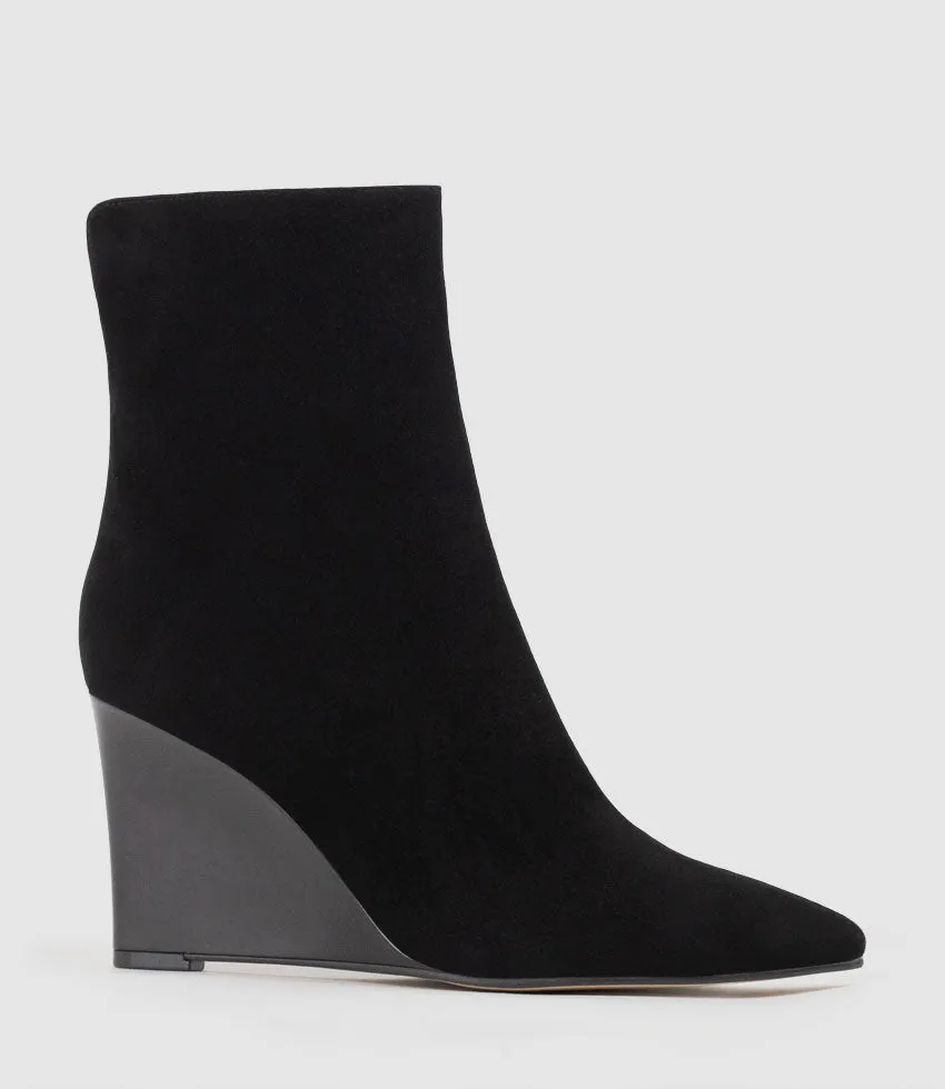 ZALORA85 Ankle Boot on Wedge in Black Suede